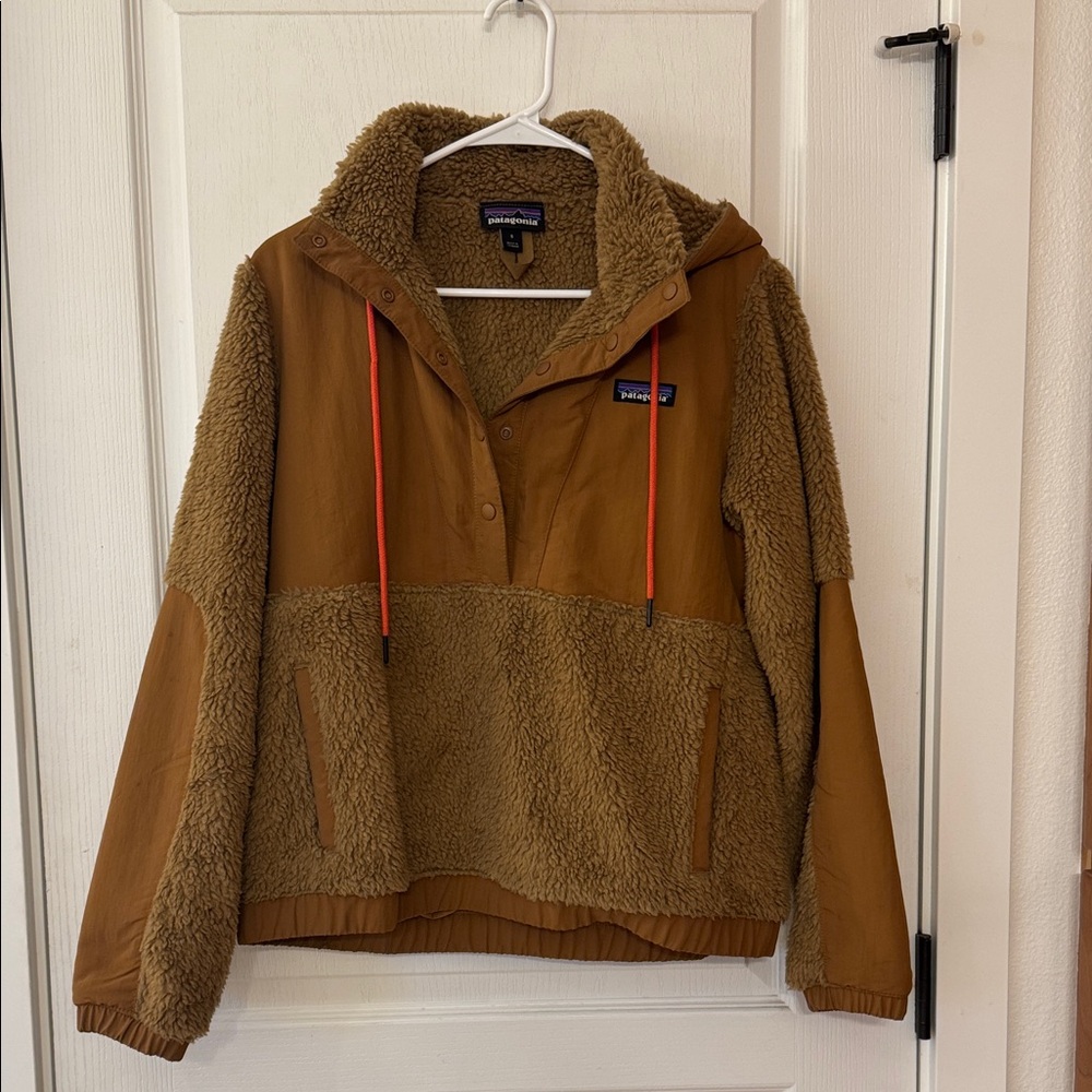 Patagonia Fleece Pullover with Orange Accents